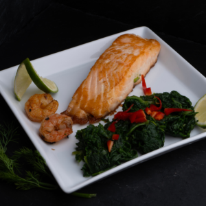 Gegrillte Fischfilets und Scampis